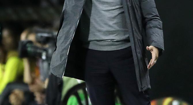 包含赛地聚焦：英超今夜热度飙升，金州勇士调整名单，震撼外界，临场指挥获称赞的词条