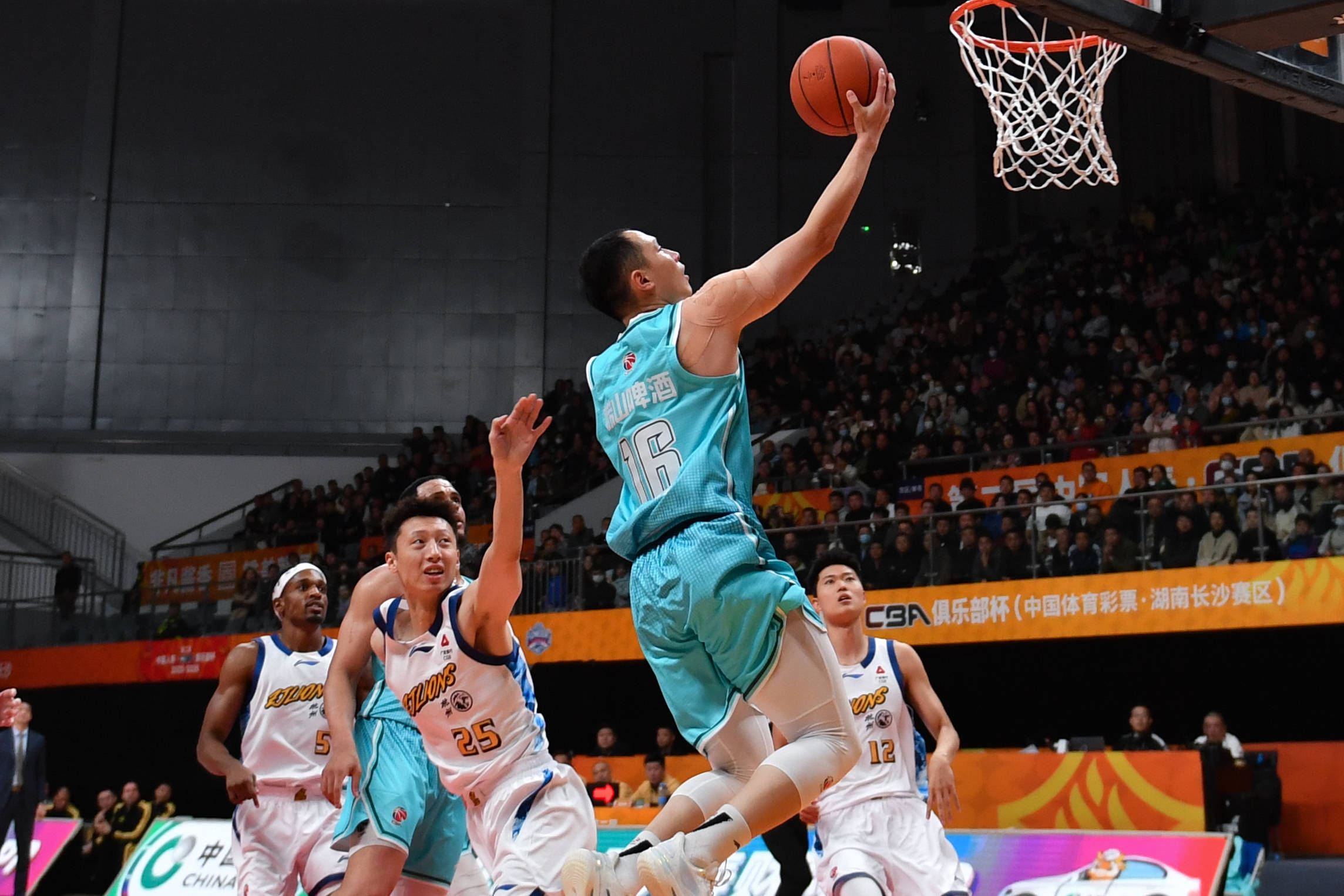 刚刚！集结日浙江稠州备战国王杯国际比赛日山东男篮备战德国杯，勒沃库森赛后止住颓势的简单介绍